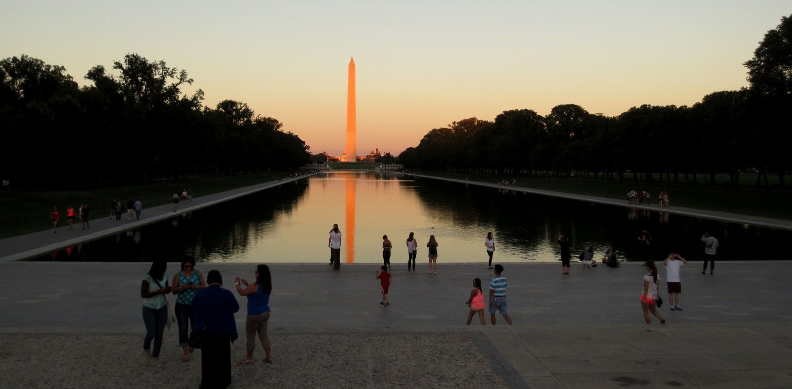 Washington-reflection-pool-travelgrip- (30)