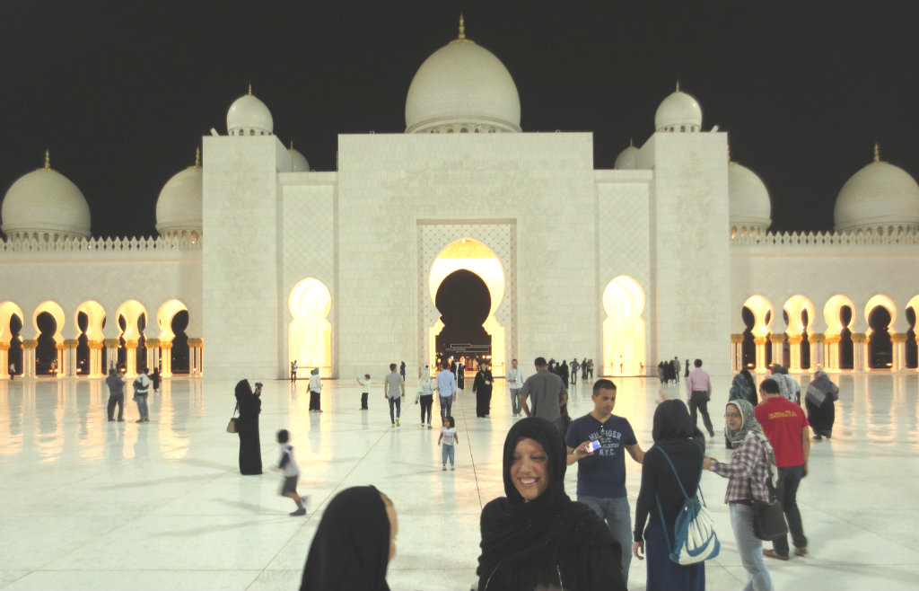 Abu-Dhabi-Grand-Mosque-TravelGrip-9