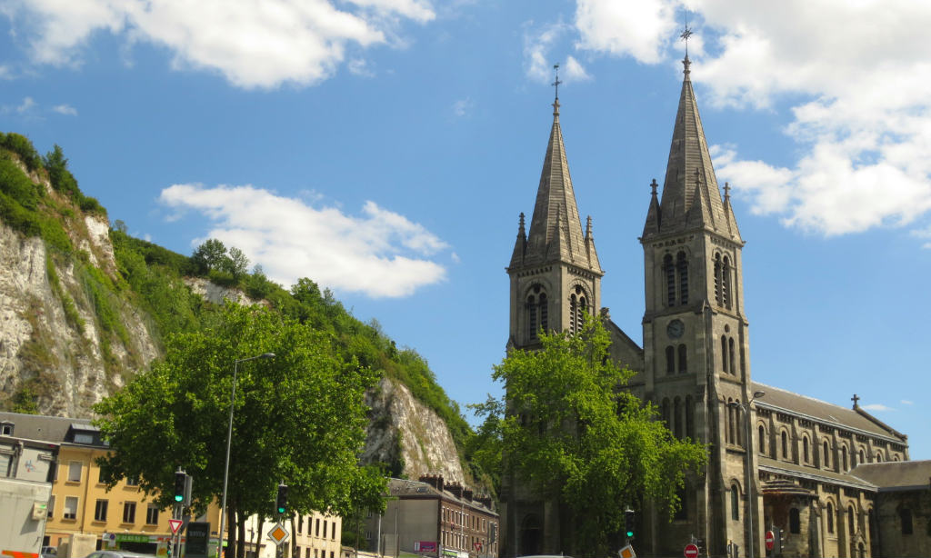 Rouen-Normandie-France-TravelGrip-kyrka