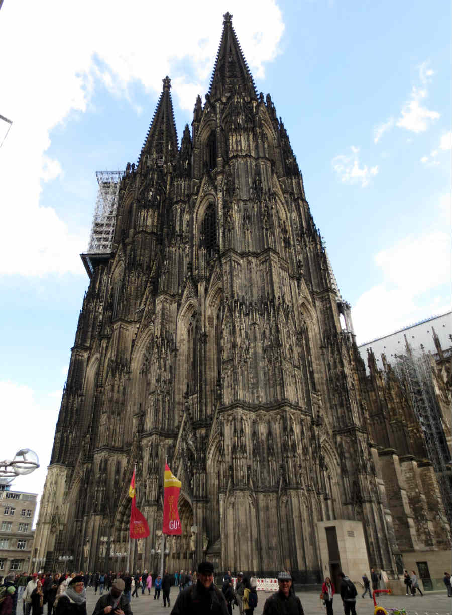 Domkyrkan-i-Köln-Tyskland-TravelGrip