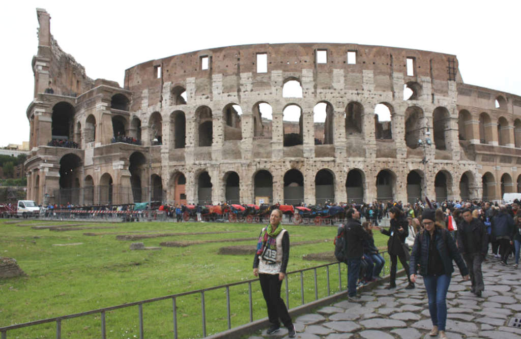 Resa-till-Rom-en-helg-Colosseum-Italien-TravelGrip
