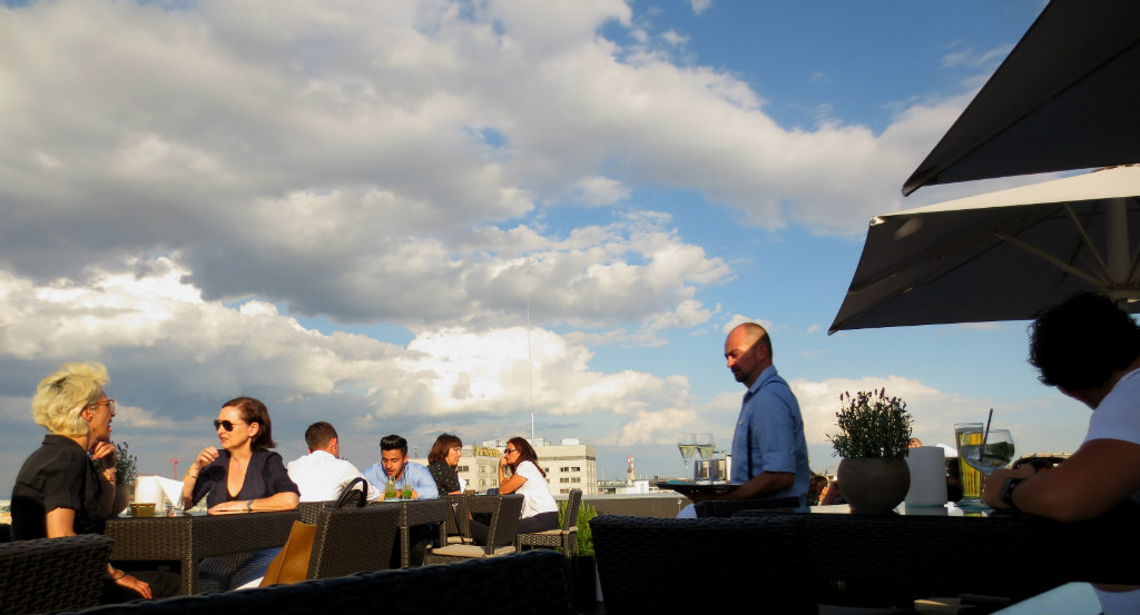 Rooftop-bar-in-Vienna-LadyTravelGuide