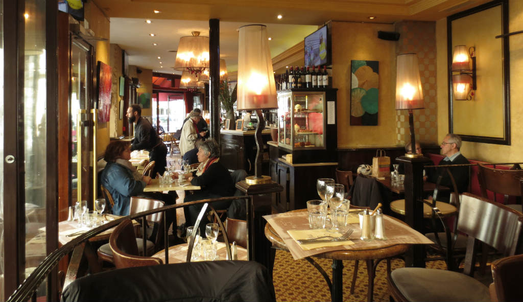 Cafe-du-Metro-Saint-Germain-des-Pres-Paris-TravelGrip