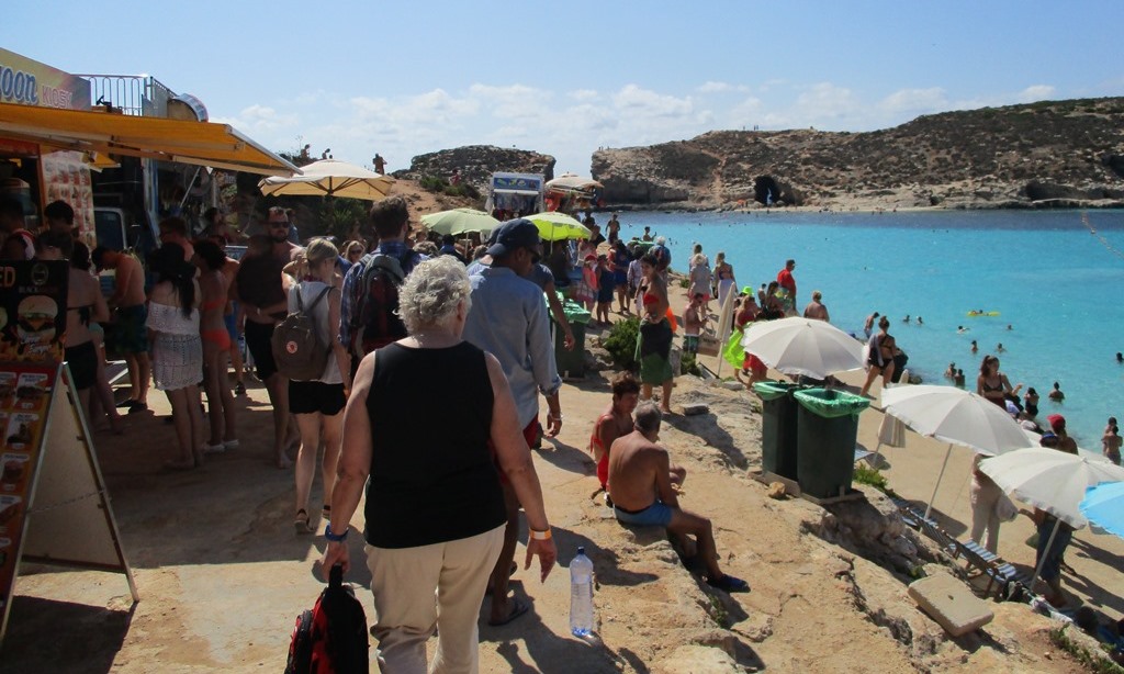 Kommers i Blå Lagunen på Malta