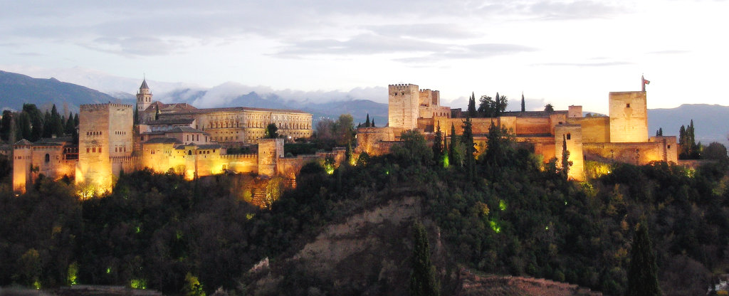 Alhambra-Granada-Spanein-TravelGrip