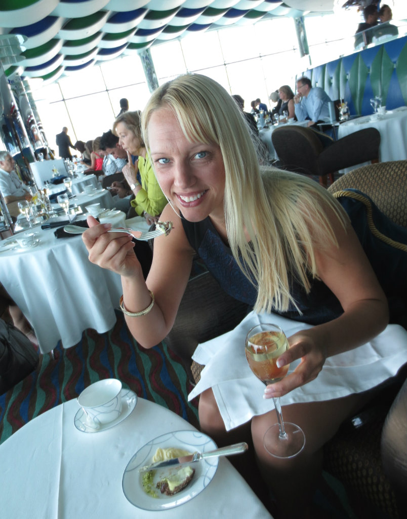 afternoon-tea-burj-al-arab-travelgrip- (13)