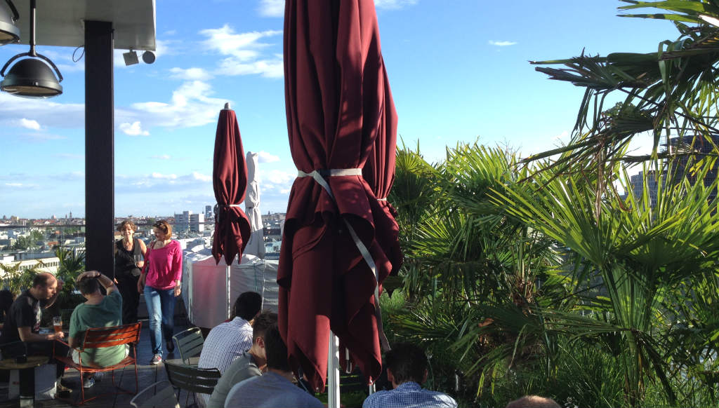 Takbaren Monkey Bar nära Ku'damm MonkeyBar-Rooftop-Bikini-Hotel-Berlin-TravelGrip