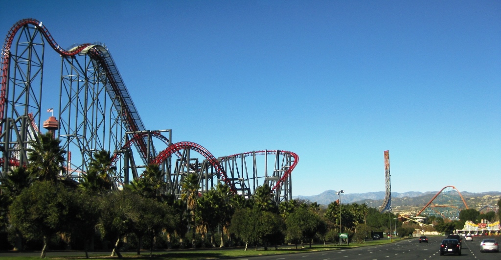 Sixflags-bergochdalbana-Kalifornien-TravelGrip