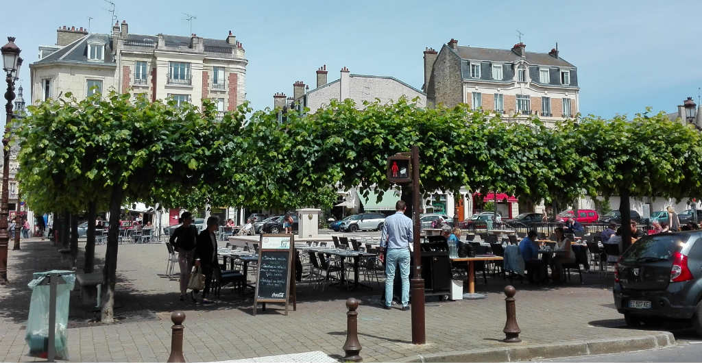 Torget Place du Forum i Reims