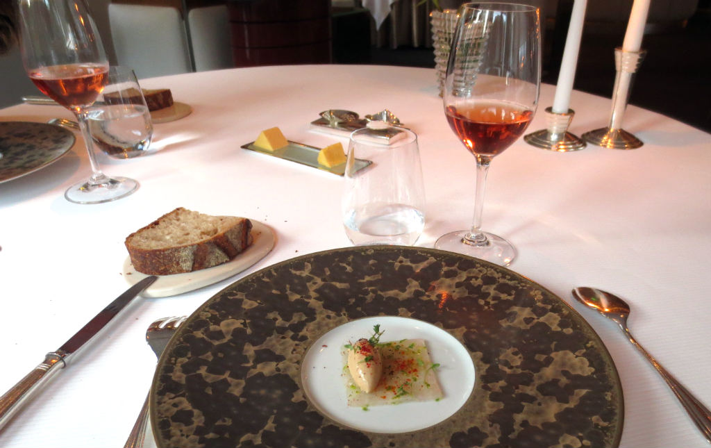 L-Assiette-Champenoise-Foie-Gras-med-langustin-tartare-Reims-TravelGrip