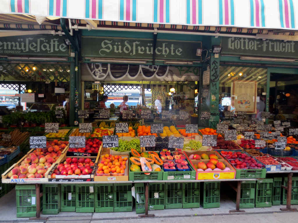 naschtmarkt-market-in-vienna-ladytravelguide-4