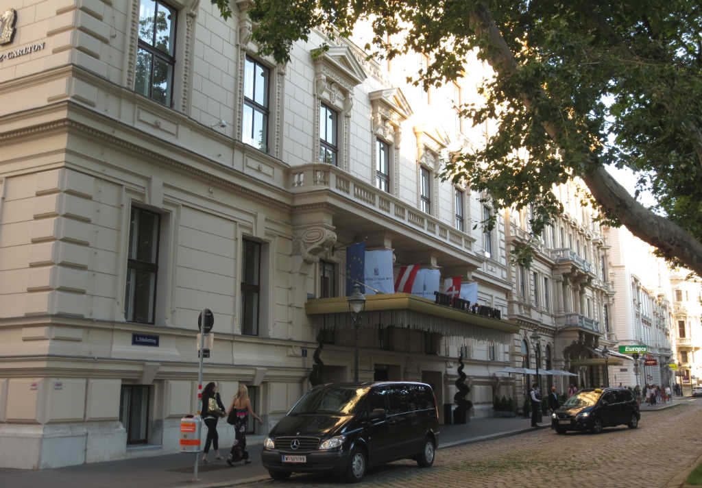 Ritz-Carlton-Vienna-LadyTravelGuide