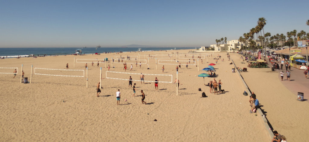 Volleybollspelande i Huntington Beach