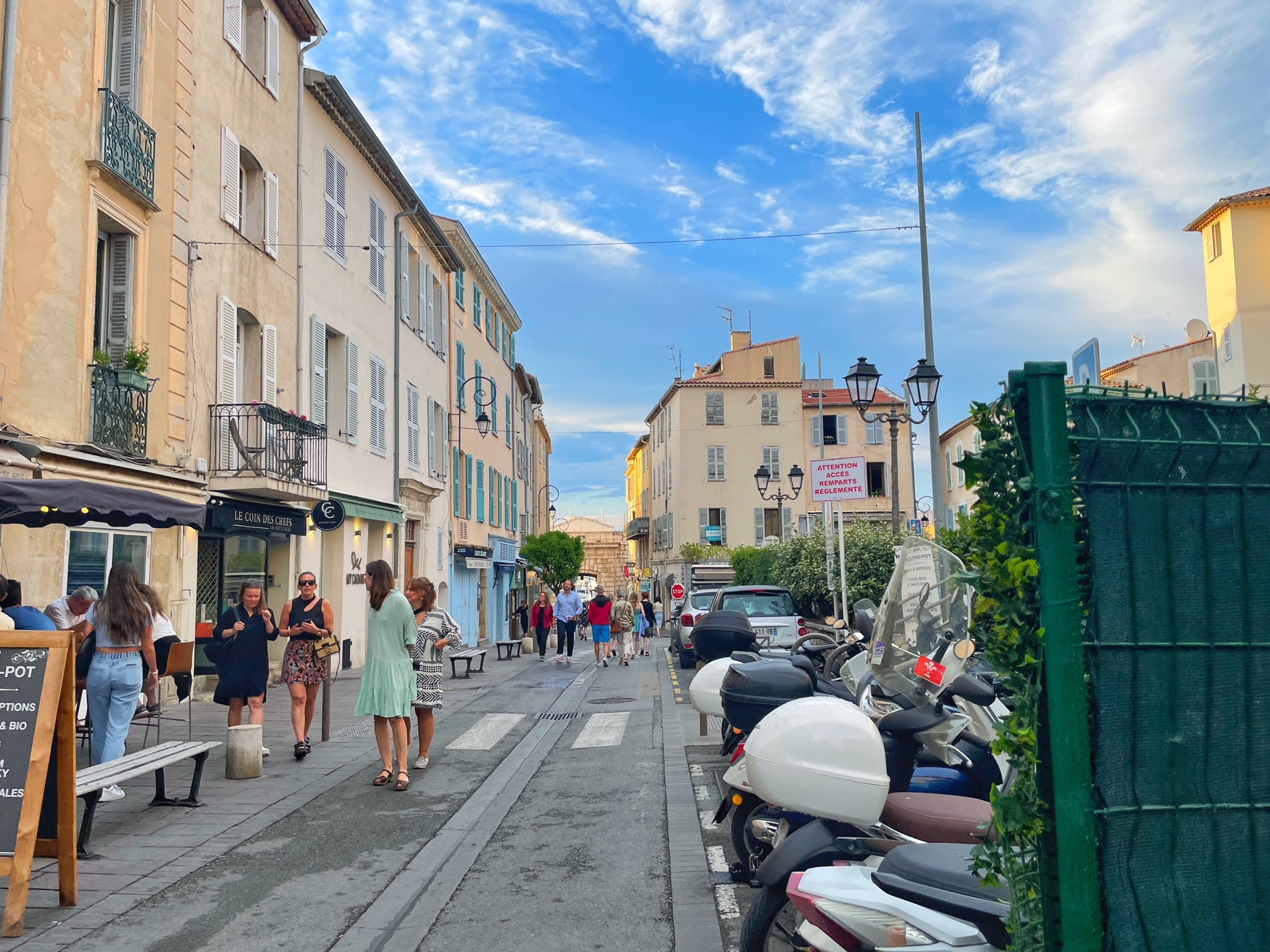gamla stan antibes